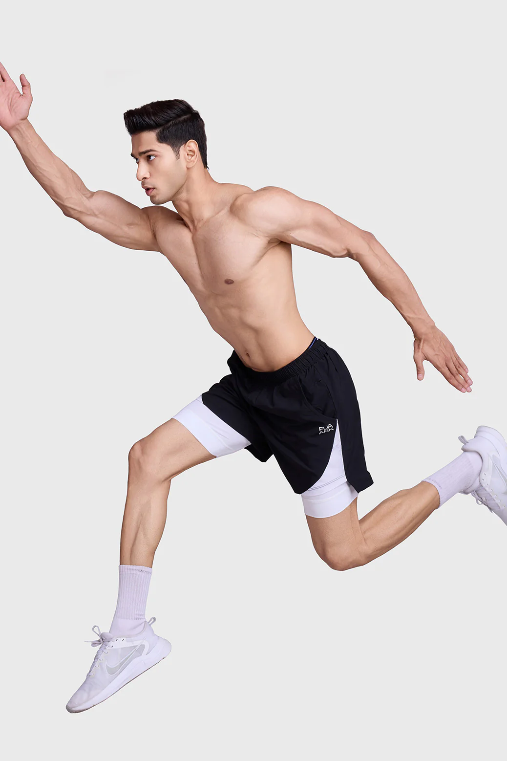 2 in 1 Mesh Shorts Black With White - Image 2