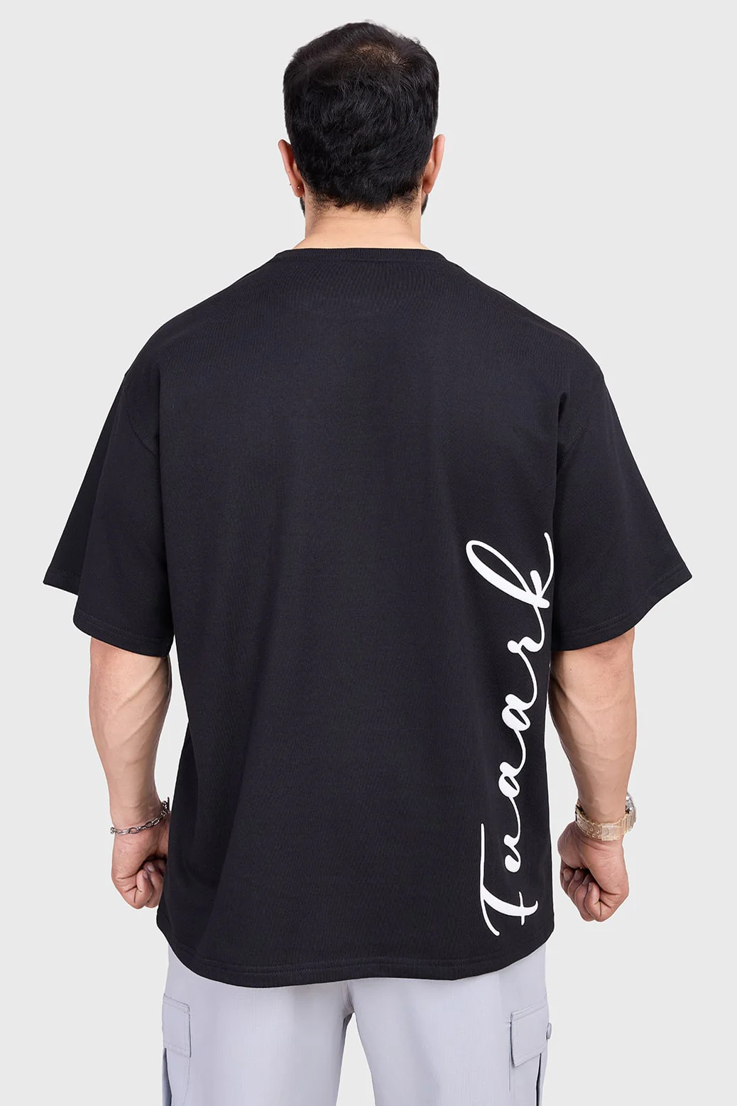 Bold Oversized T-shirt Black - Image 8