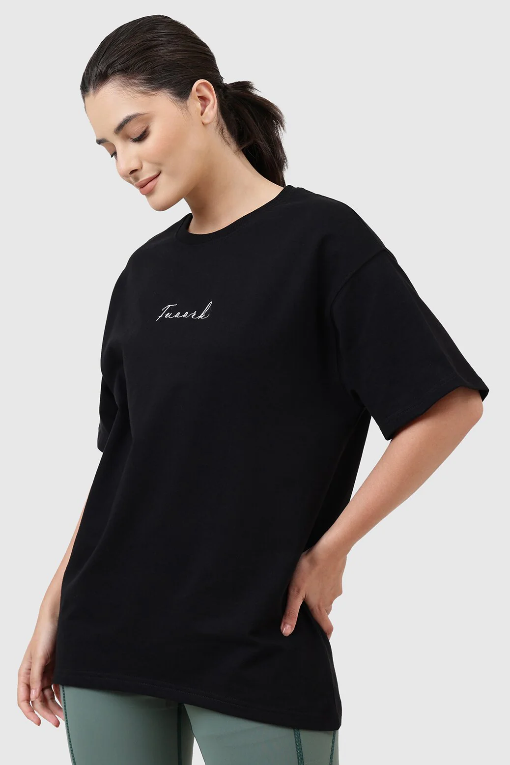 Bold Oversized T-shirt Black - Image 6