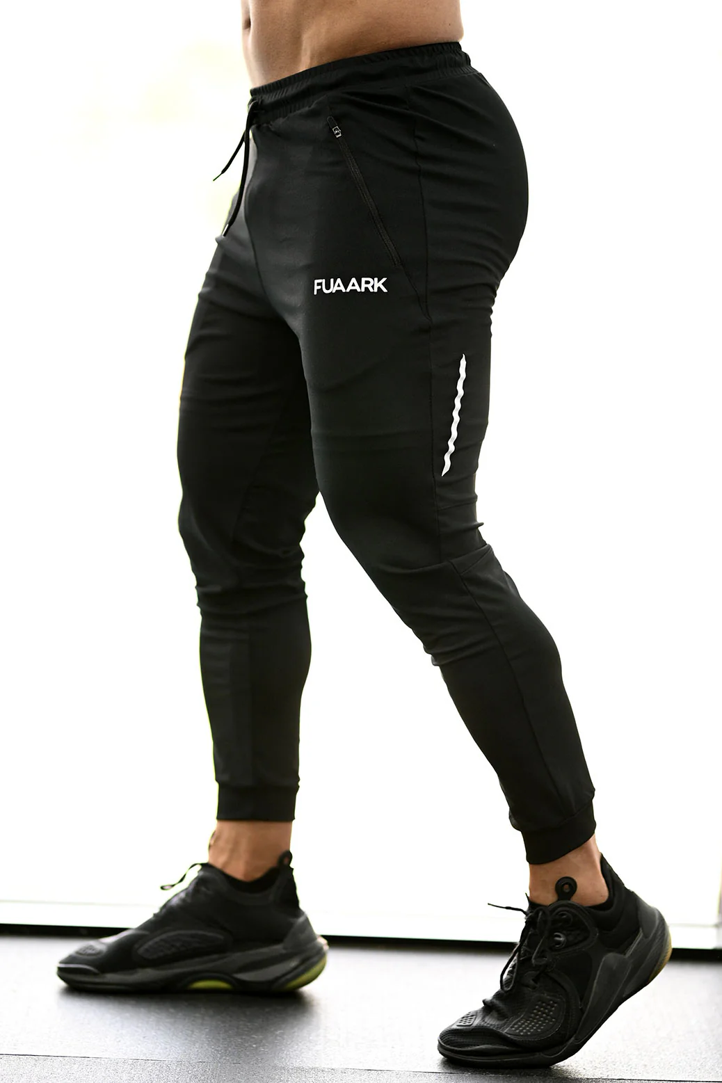 Breathe Joggers Black - Image 2