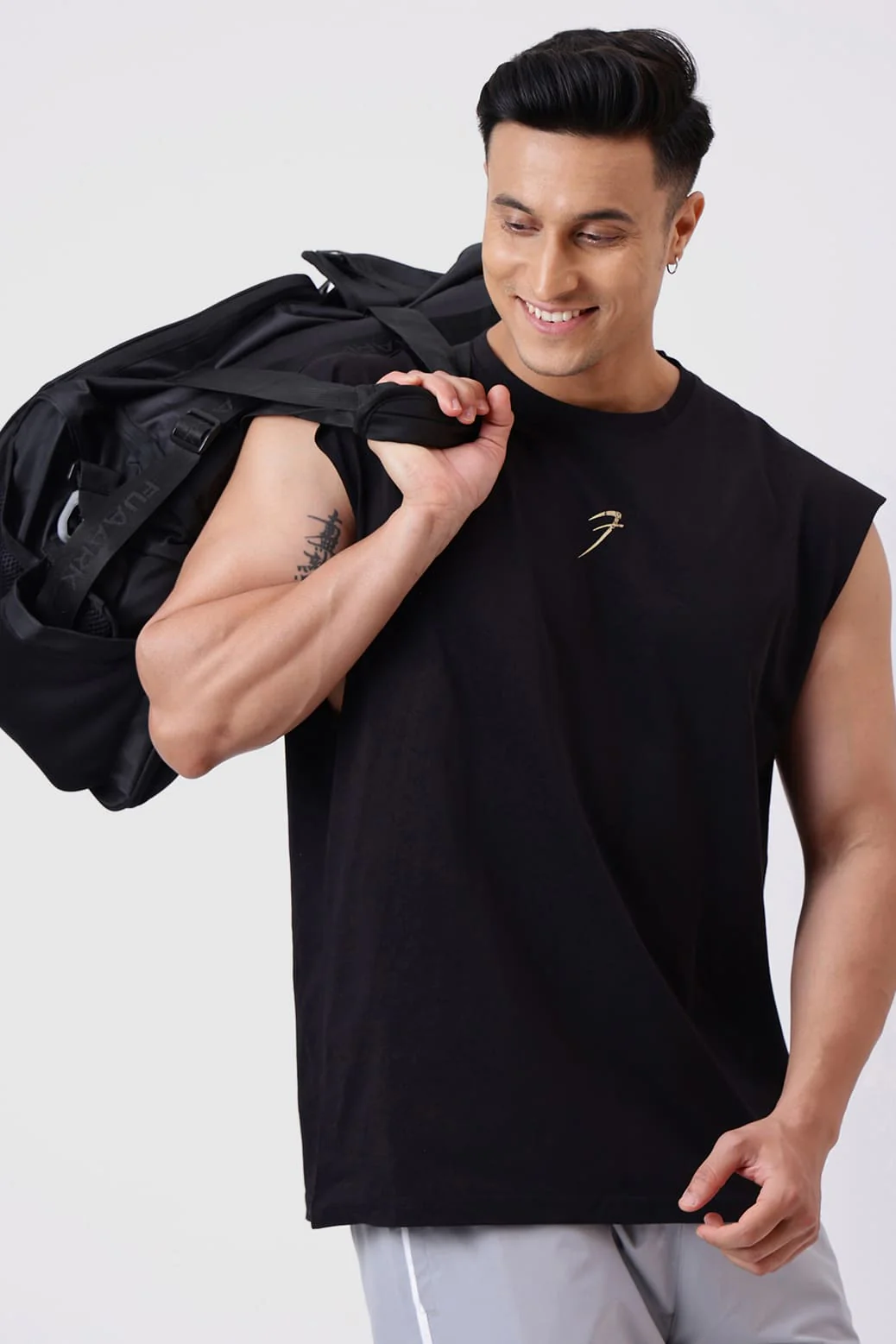 Brisk Capsleeves T-Shirt Black - Image 6