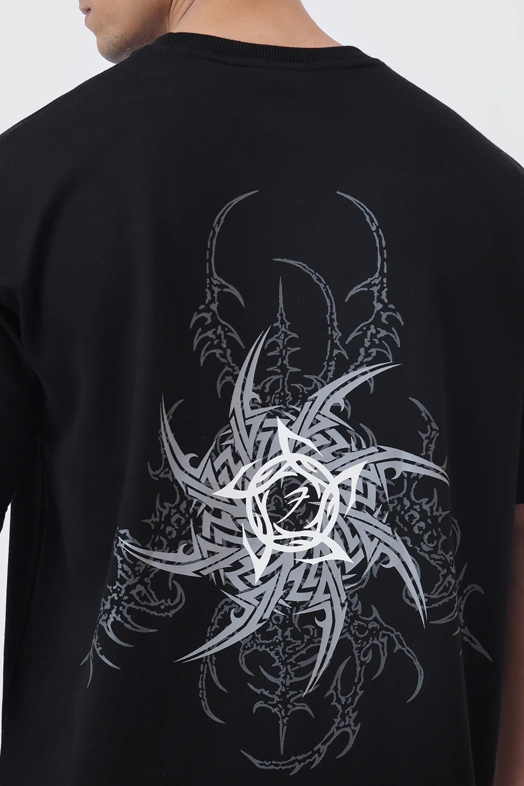 Dark Web Oversized T-shirt Black - Image 4