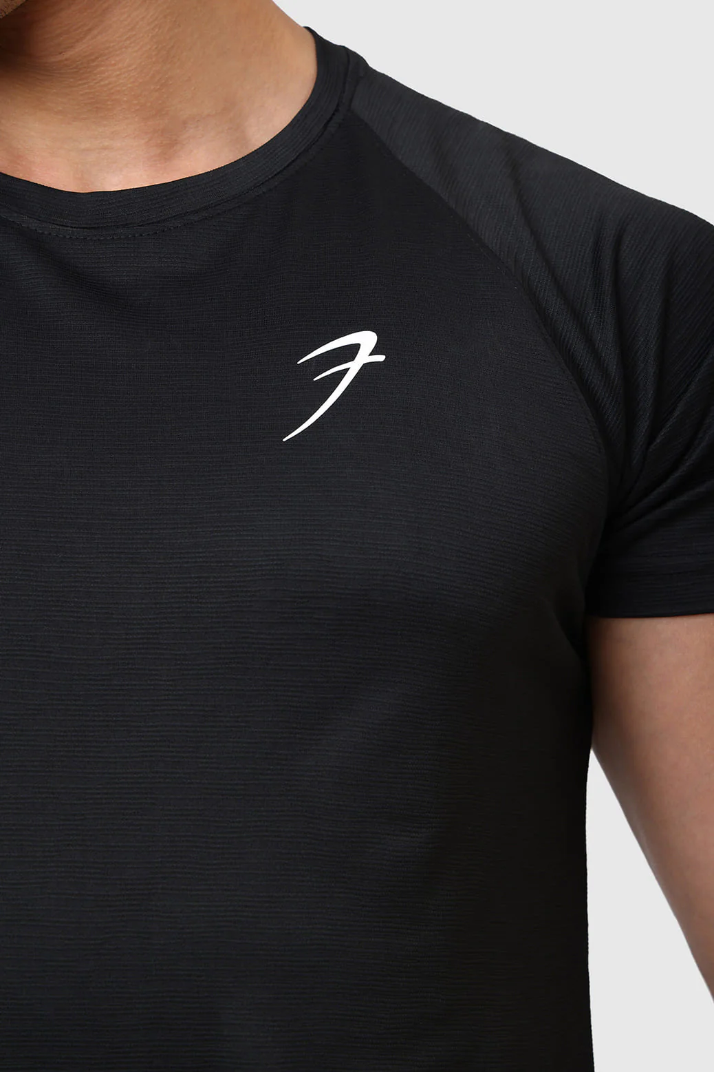 Rogue T-shirt Black - Image 3