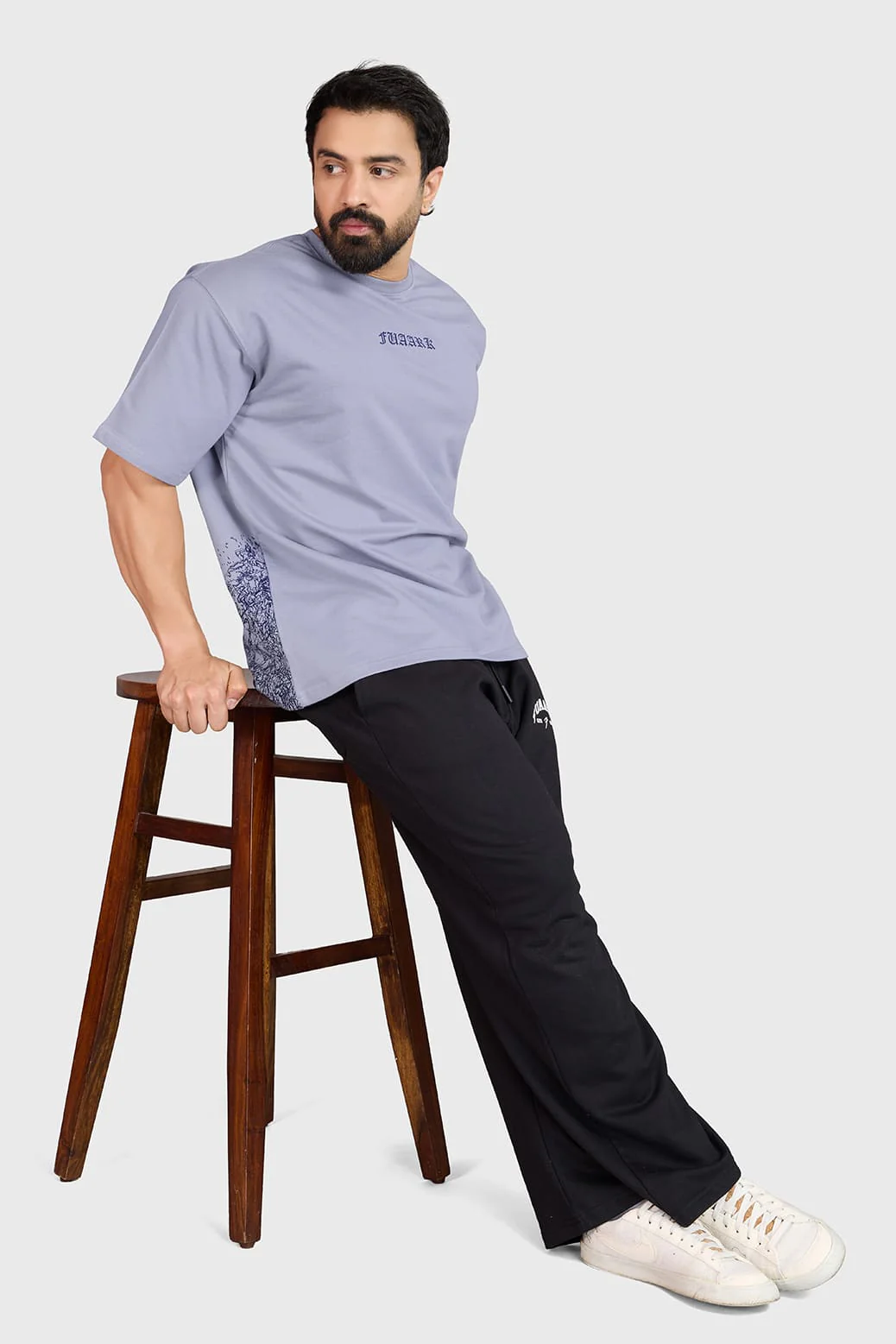 Sword Oversized T-shirt Light Grey - Image 2