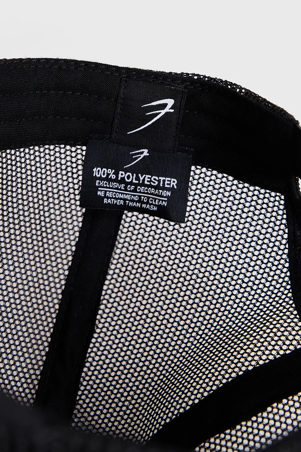 Unbeatable Trucker Cap Black/Black - Image 5